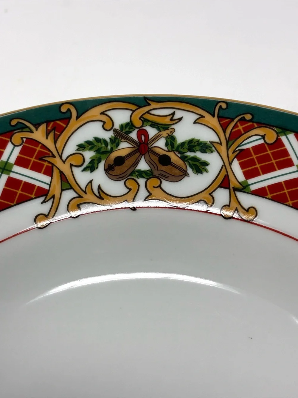 Gibson Designs Windsor Rim Soup Bowls Set Of 4 Holiday Bowls 90’s Art Nouveau